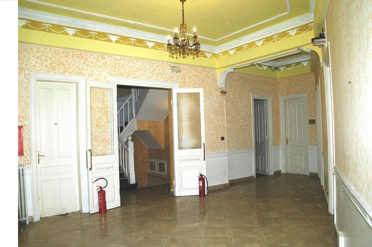 Lozanni Ostello Atene Esterno foto